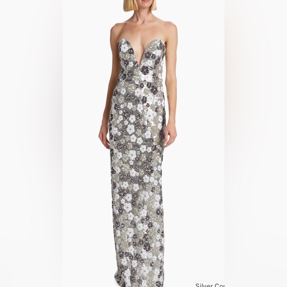 Marchesa Dresses & Skirts - Marchesa Notte Sequin Tulle Strapless Gown. Size 4. New with tags.